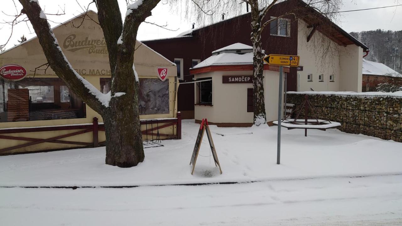 Na Rybnicku Bohutin Hotel Exterior photo
